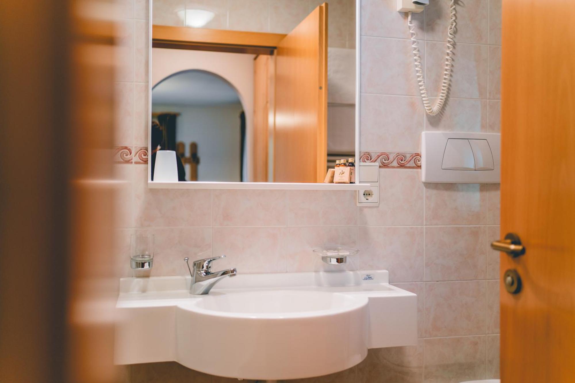 Garni Hotel Belalp Santa Cristina Val Gardena Екстер'єр фото