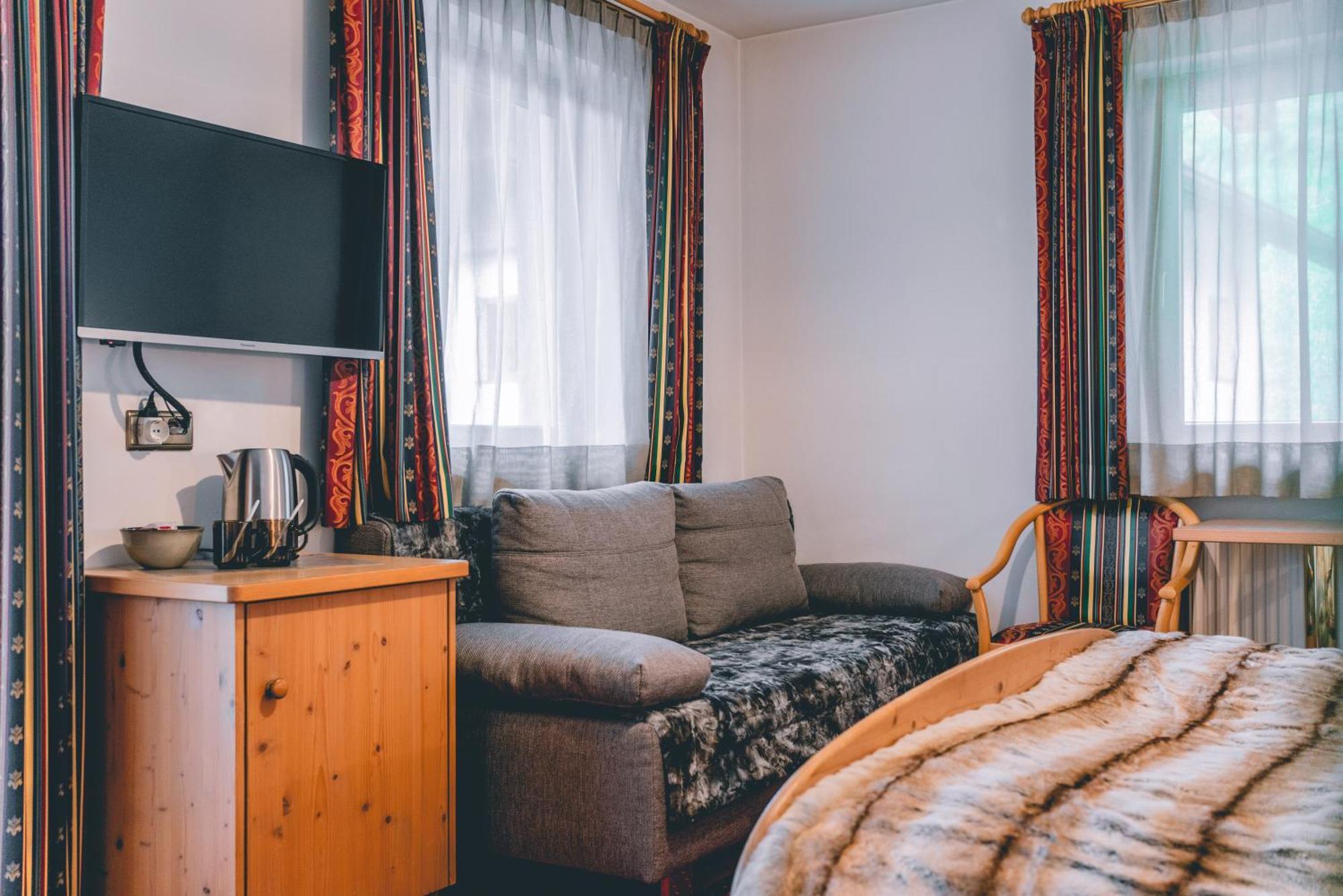 Garni Hotel Belalp Santa Cristina Val Gardena Екстер'єр фото