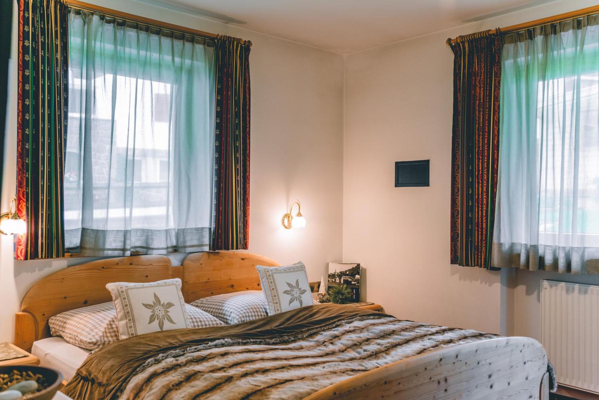 Garni Hotel Belalp Santa Cristina Val Gardena Екстер'єр фото