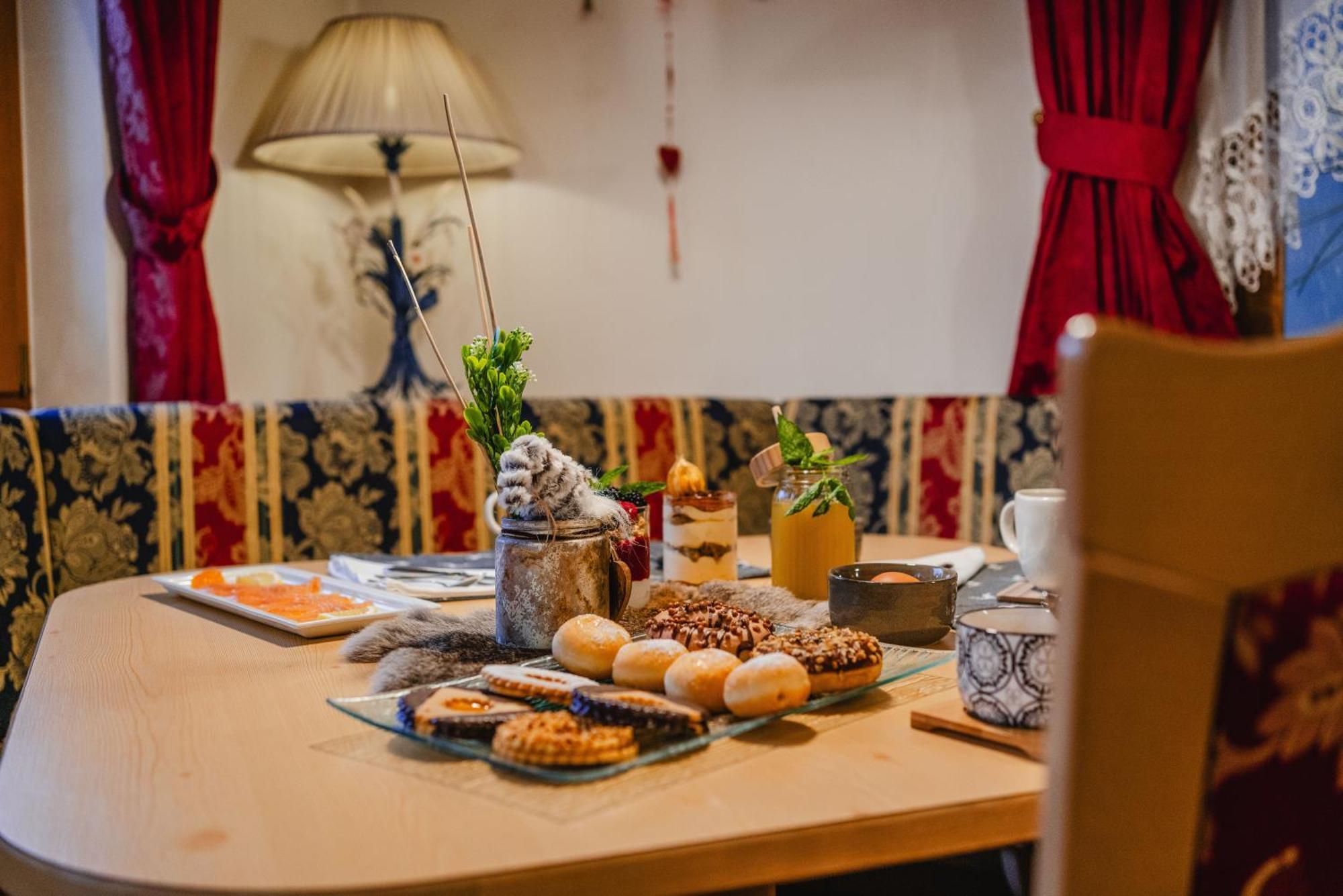 Garni Hotel Belalp Santa Cristina Val Gardena Екстер'єр фото